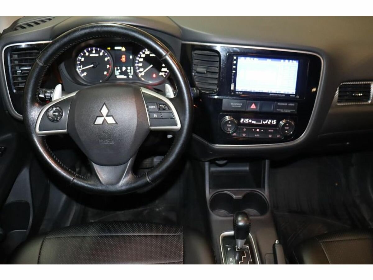 Mitsubishi Outlander, 2014
