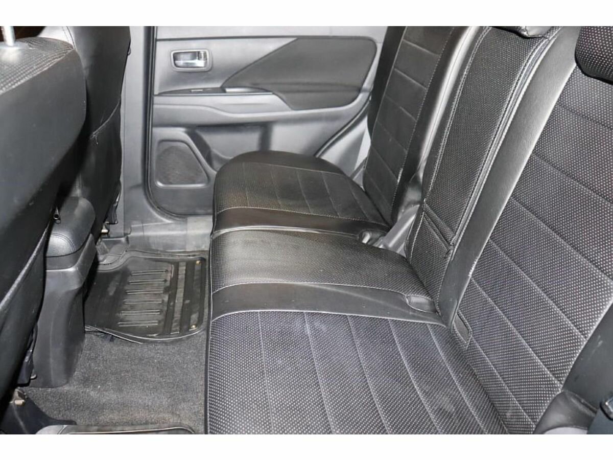 Mitsubishi Outlander, 2014