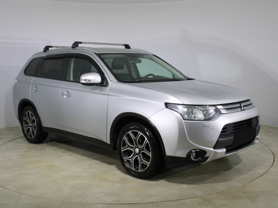 Mitsubishi Outlander, 2014
