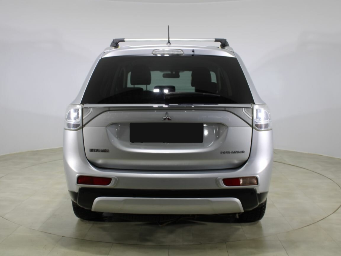 Mitsubishi Outlander, 2014