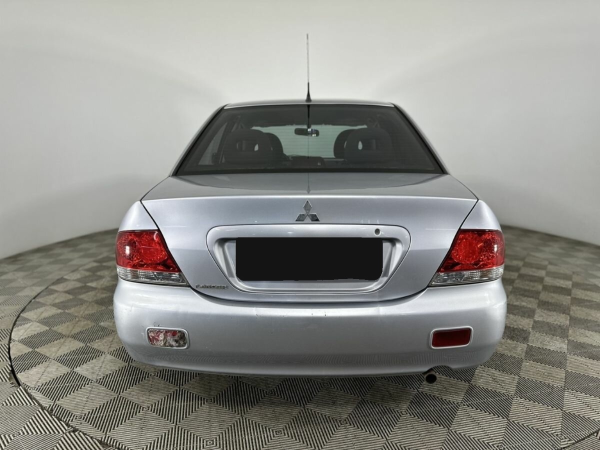 Mitsubishi Lancer, 2005