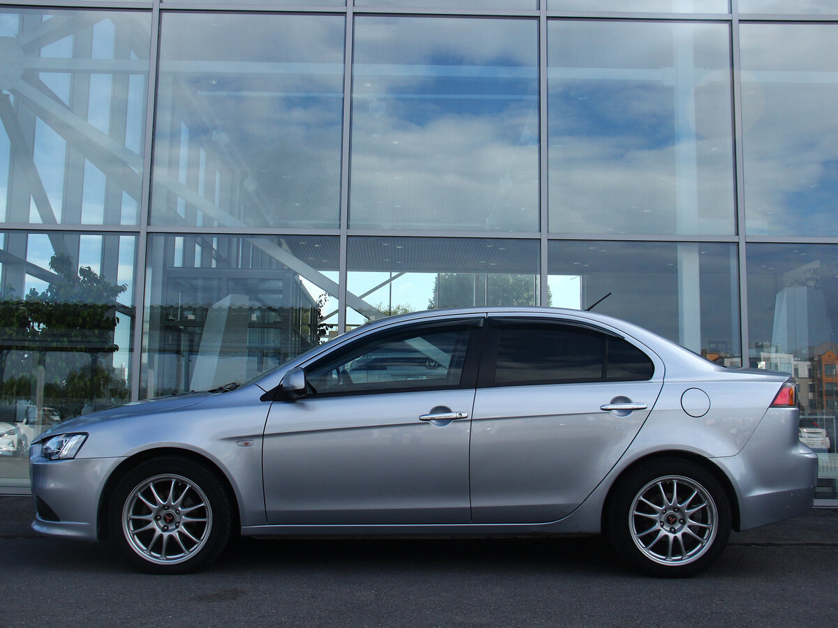 Mitsubishi Lancer, 2011