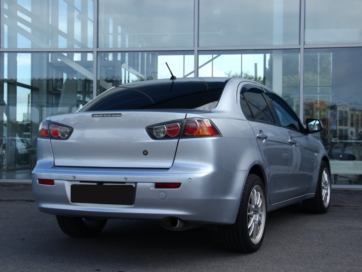 Mitsubishi Lancer, 2011