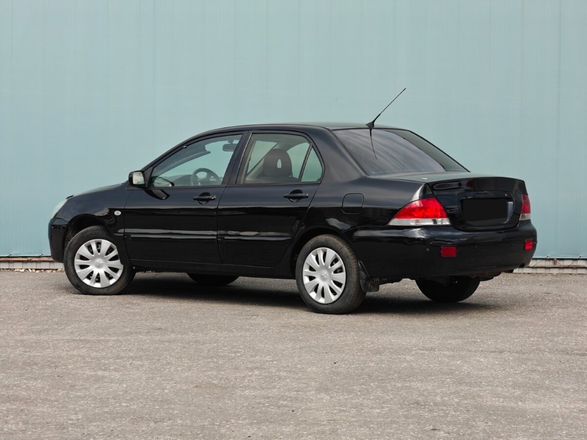 Mitsubishi Lancer, 2005