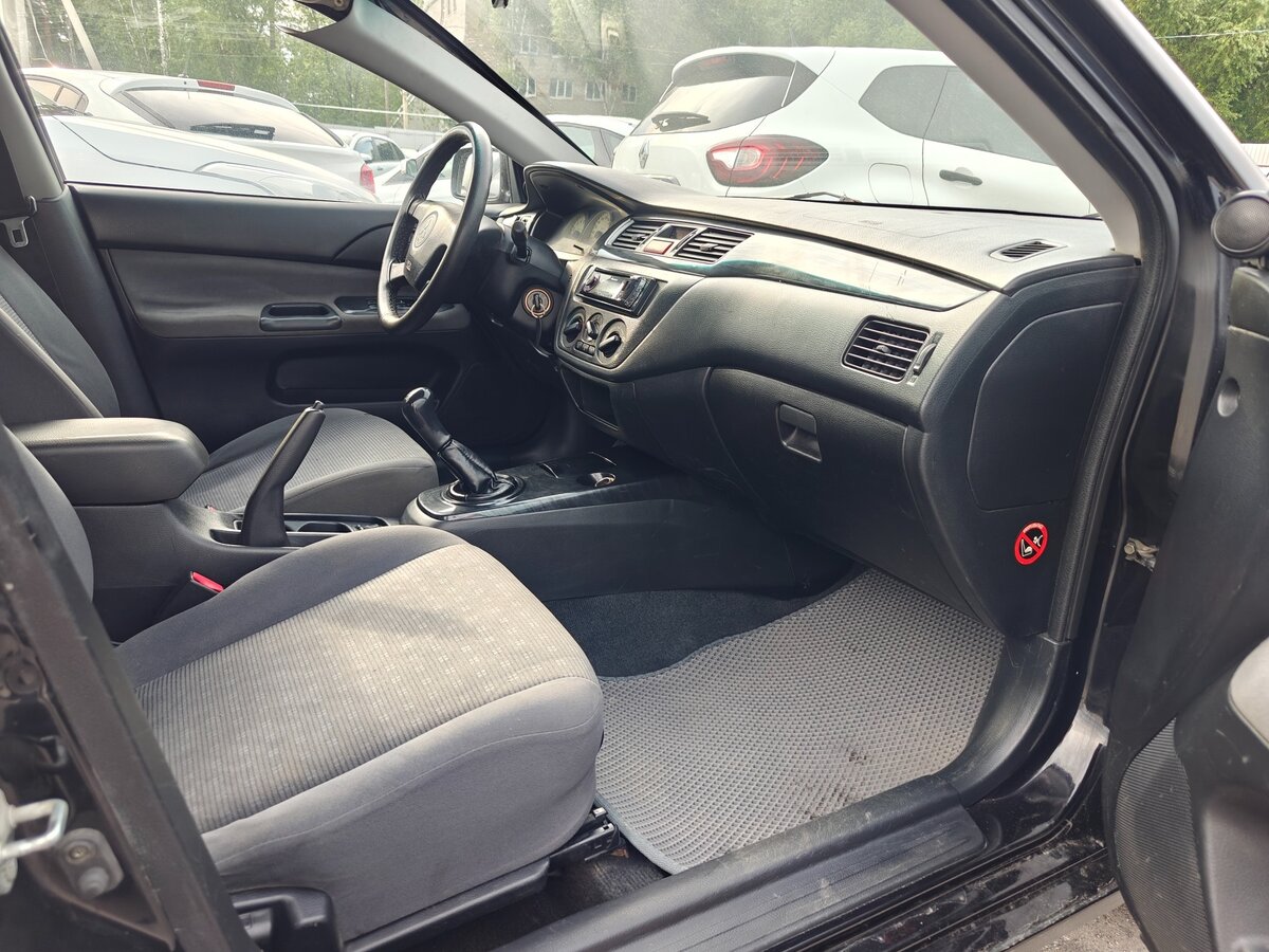 Mitsubishi Lancer, 2005