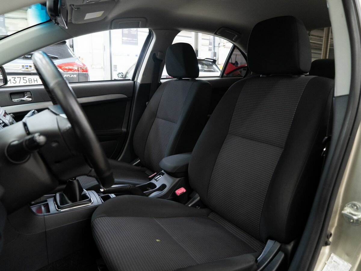 Mitsubishi Lancer, 2011