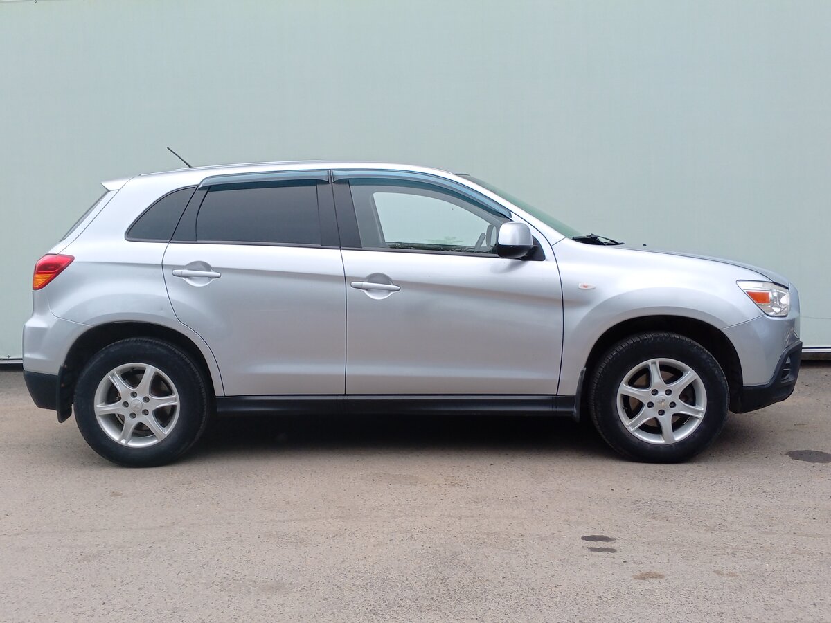 Mitsubishi ASX, 2011