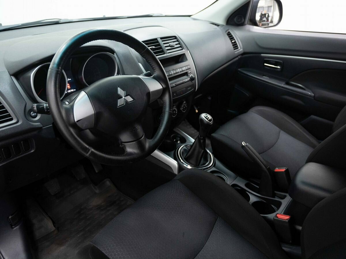 Mitsubishi ASX, 2011