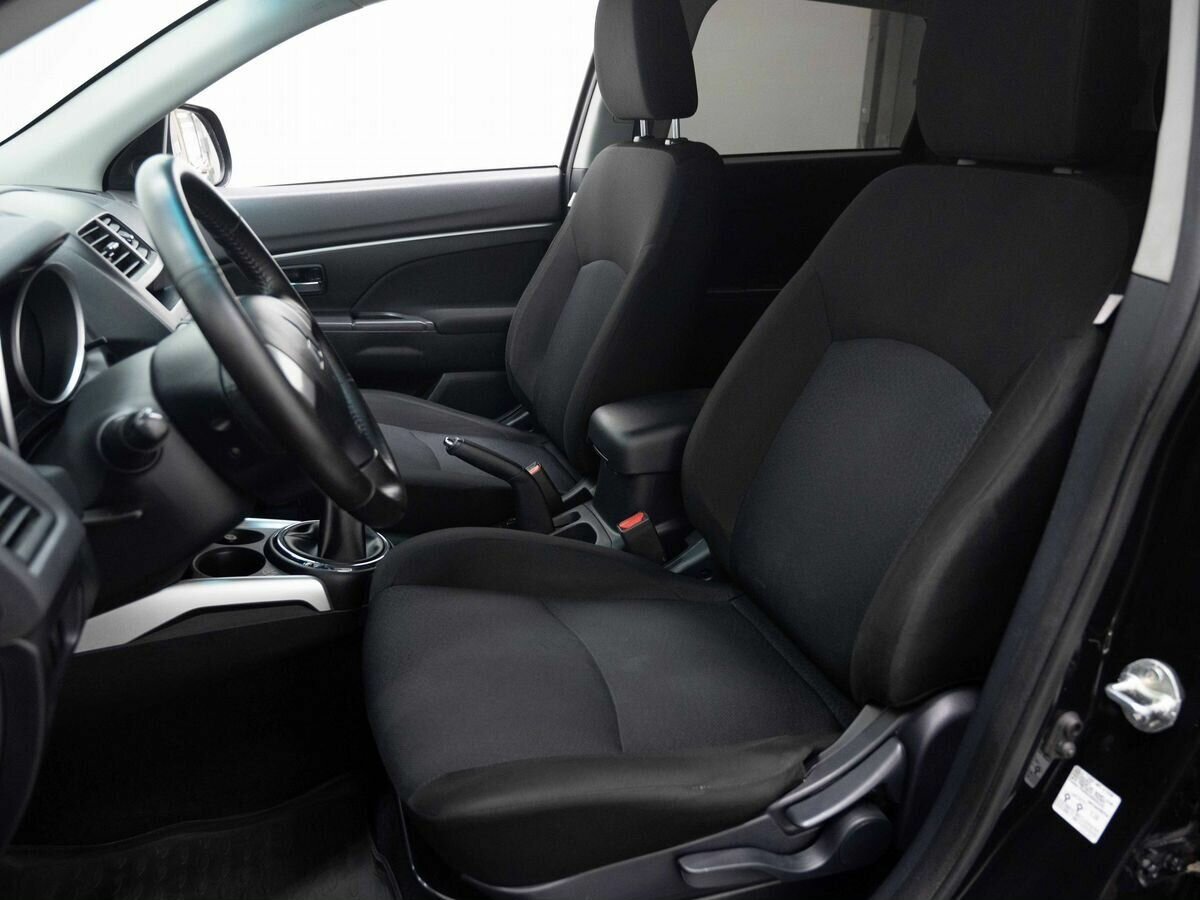 Mitsubishi ASX, 2011