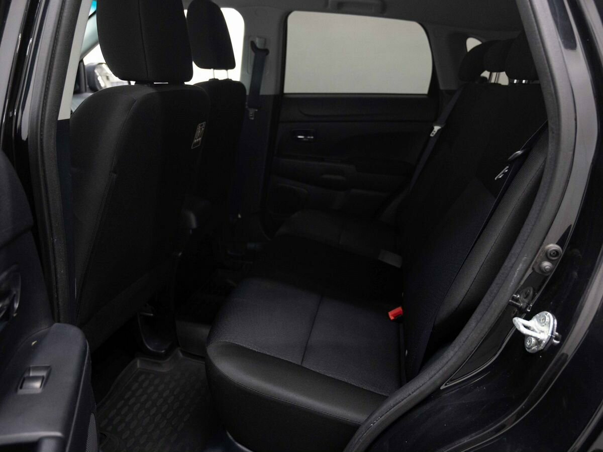 Mitsubishi ASX, 2011