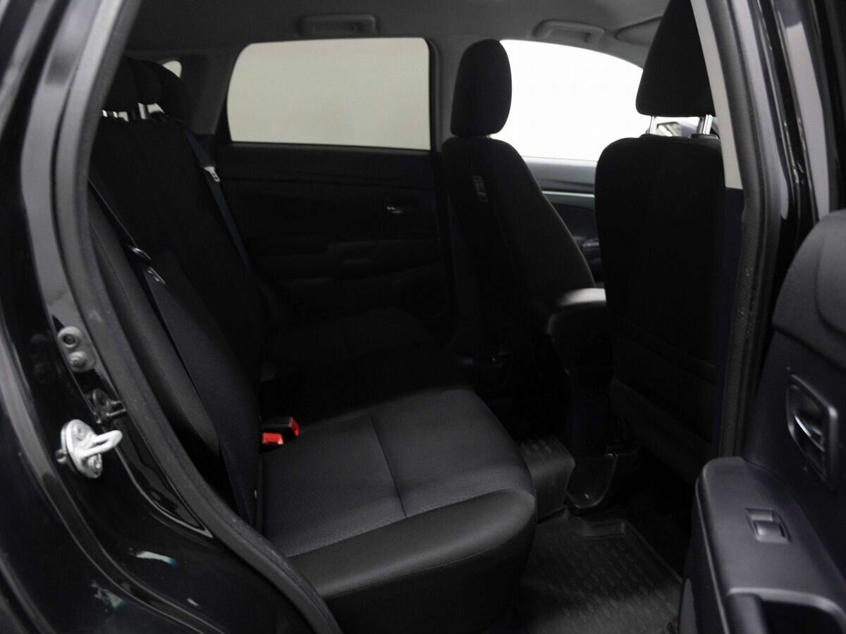 Mitsubishi ASX, 2011