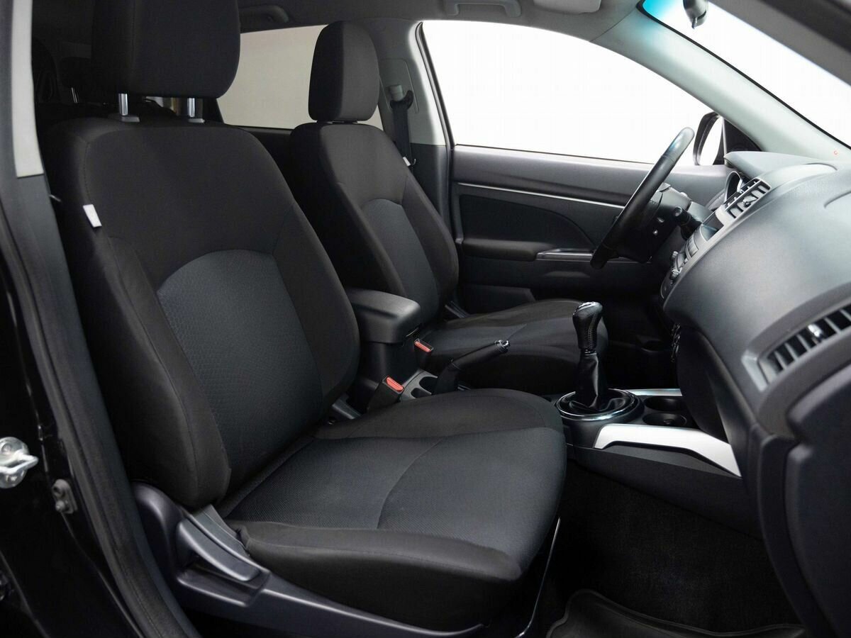 Mitsubishi ASX, 2011