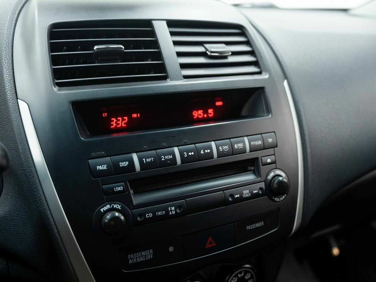 Mitsubishi ASX, 2011