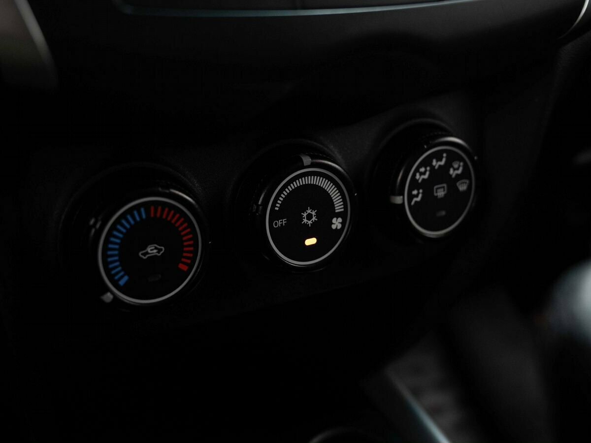 Mitsubishi ASX, 2011