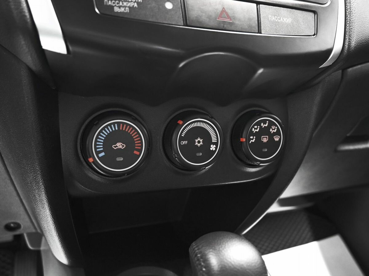 Mitsubishi ASX, 2013