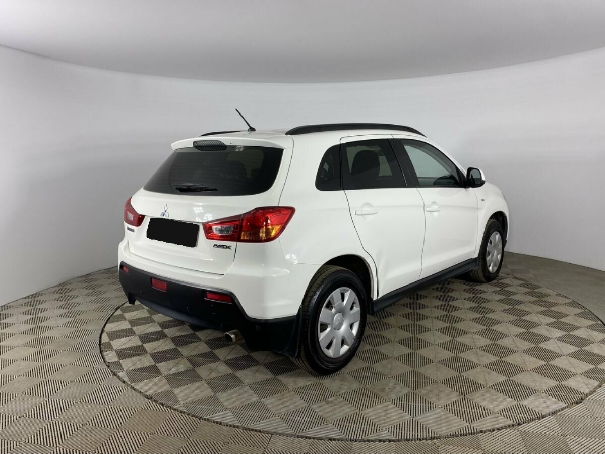 Mitsubishi ASX, 2011