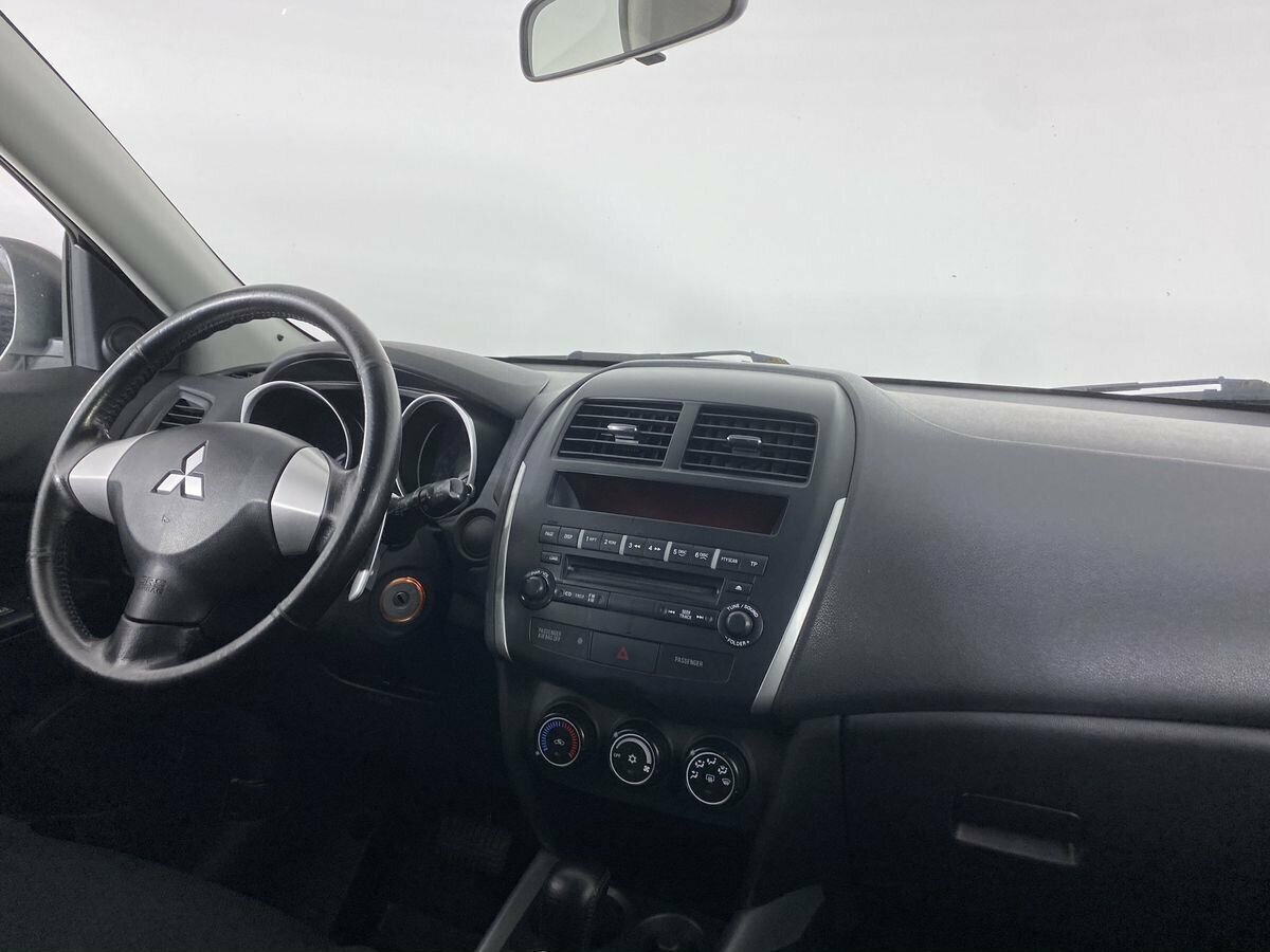 Mitsubishi ASX, 2011