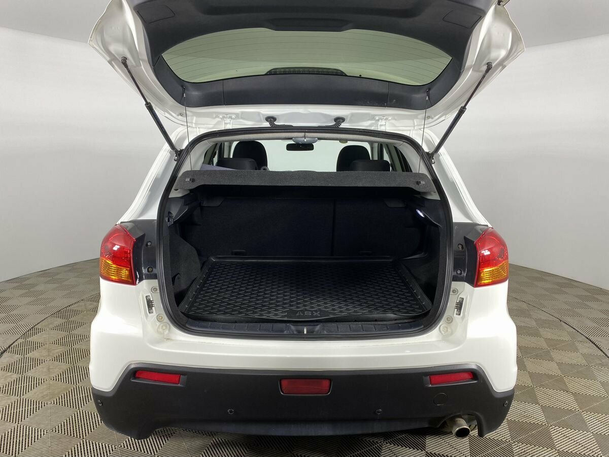 Mitsubishi ASX, 2011