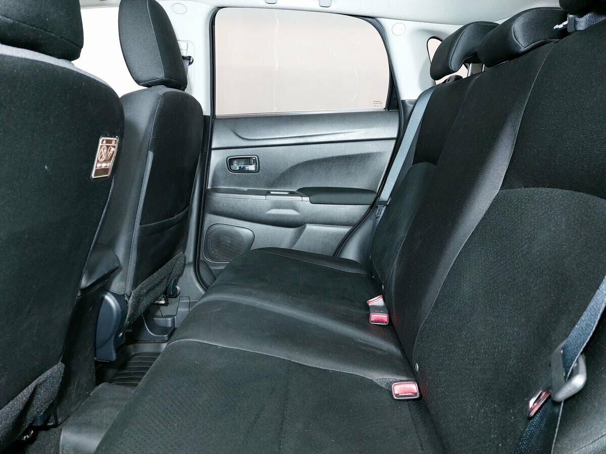 Mitsubishi ASX, 2015