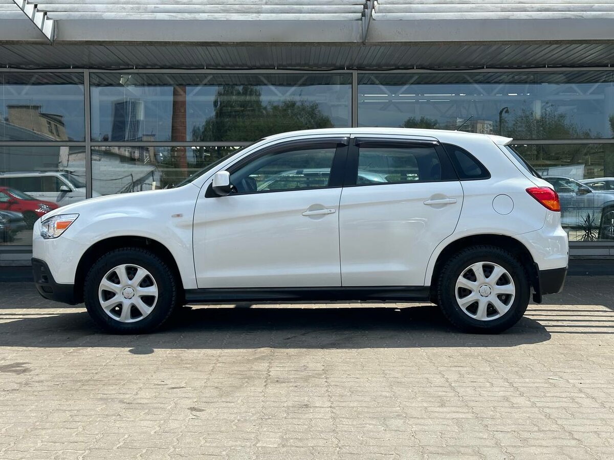 Mitsubishi ASX, 2011