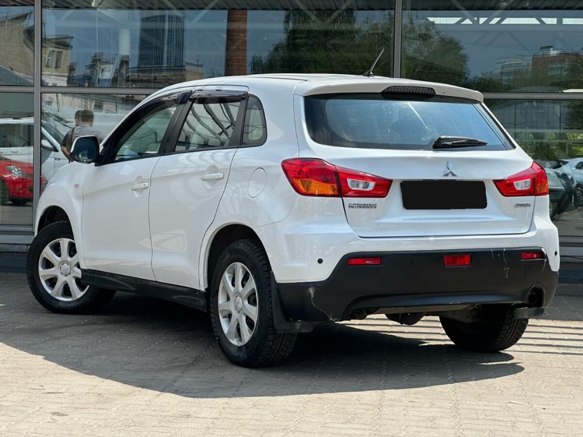 Mitsubishi ASX, 2011