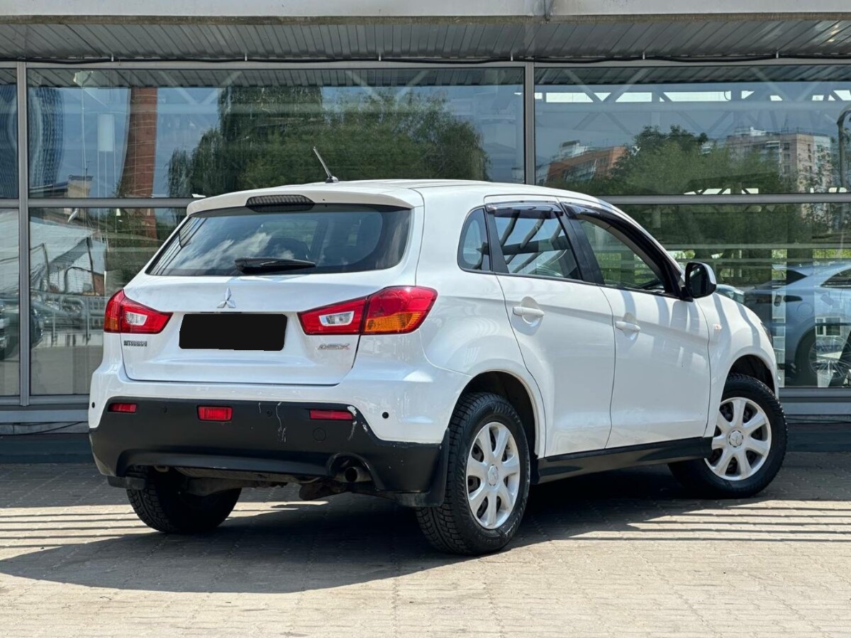 Mitsubishi ASX, 2011