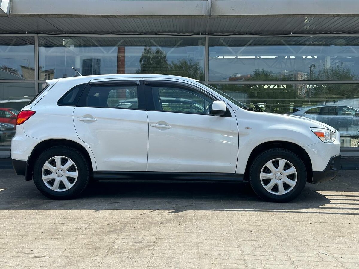 Mitsubishi ASX, 2011