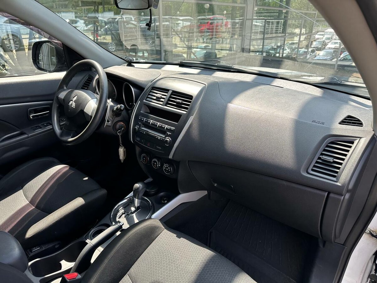 Mitsubishi ASX, 2011