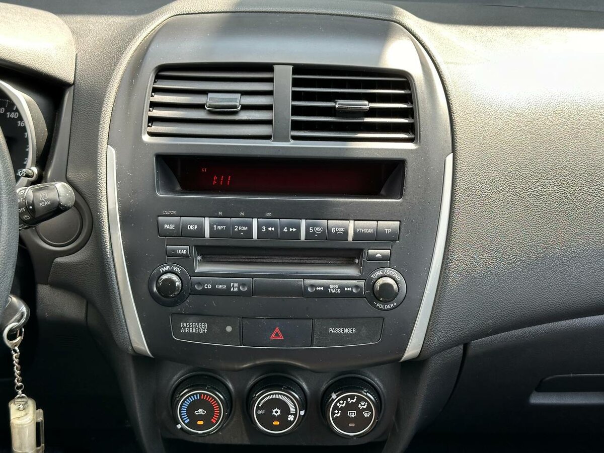 Mitsubishi ASX, 2011