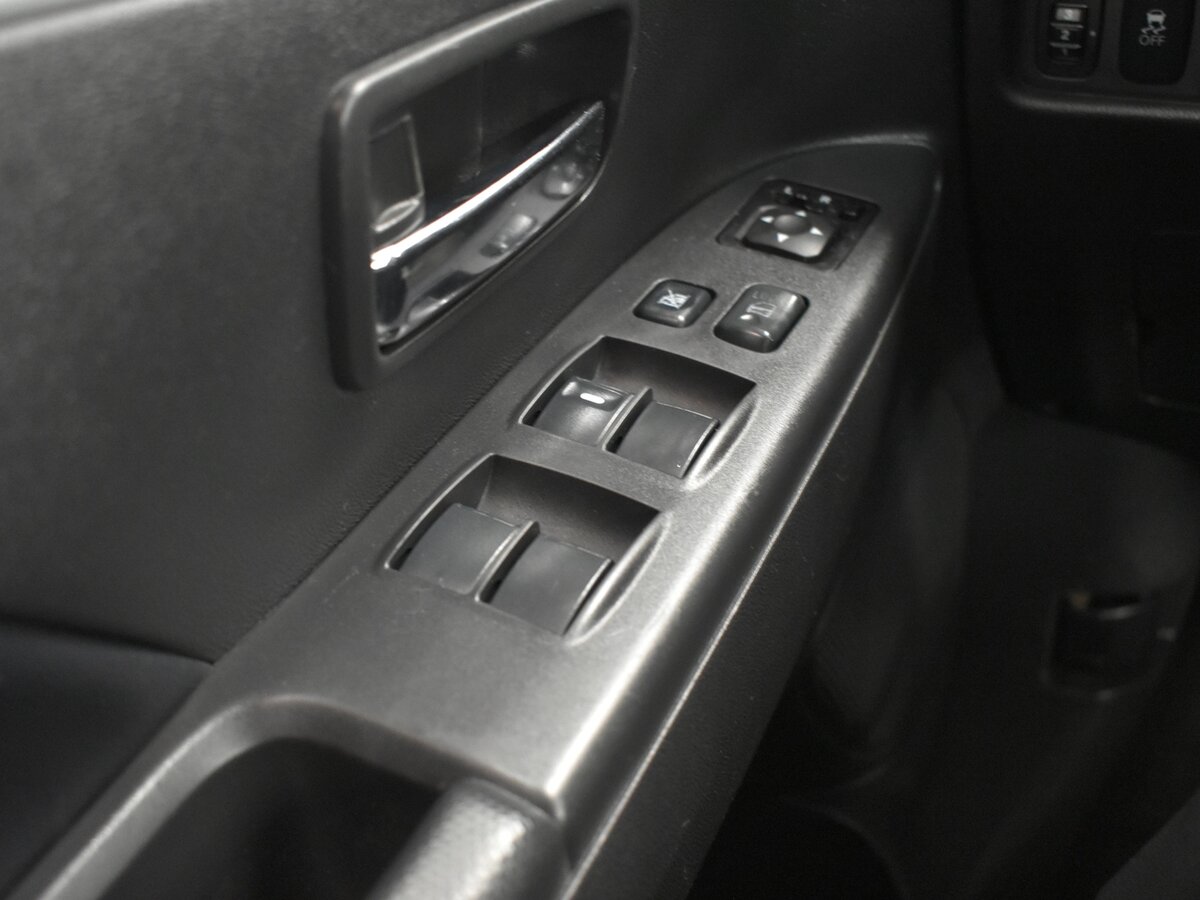 Mitsubishi ASX, 2012