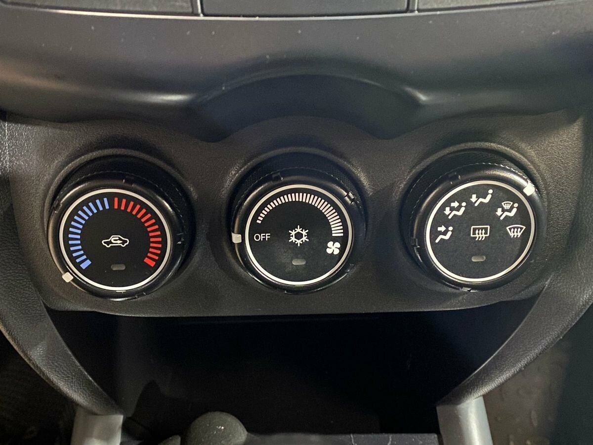 Mitsubishi ASX, 2012