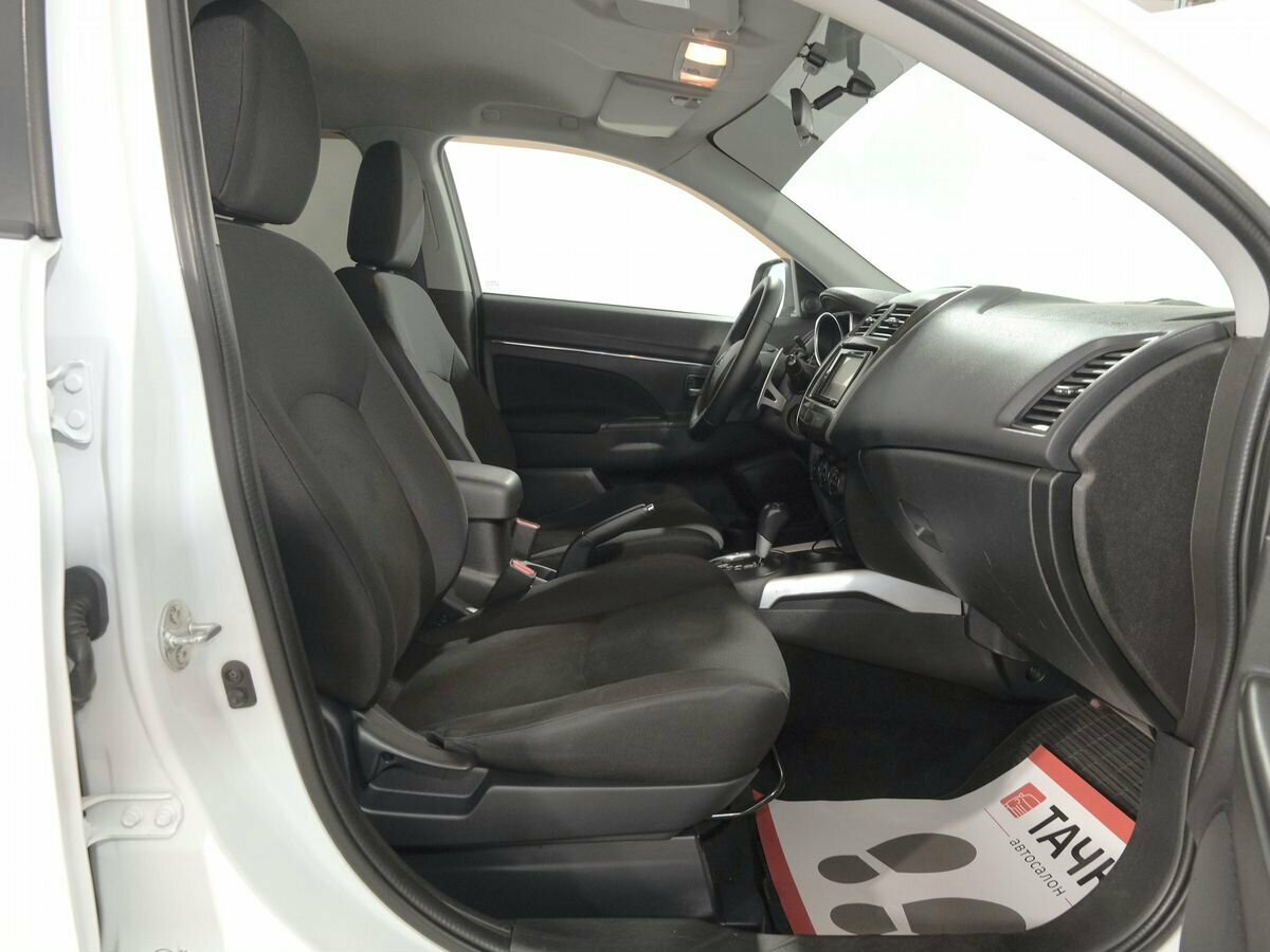 Mitsubishi ASX, 2012