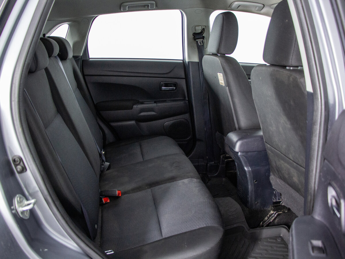 Mitsubishi ASX, 2011