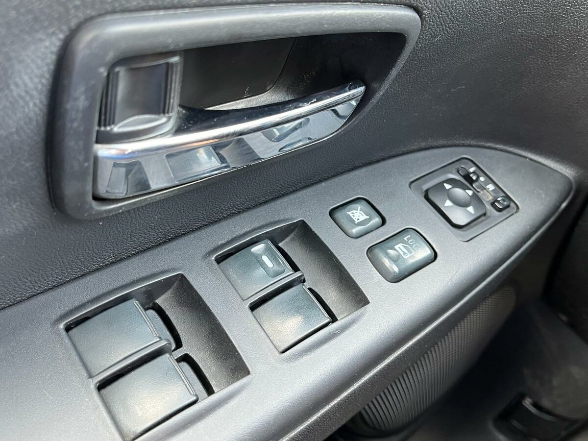 Mitsubishi ASX, 2012