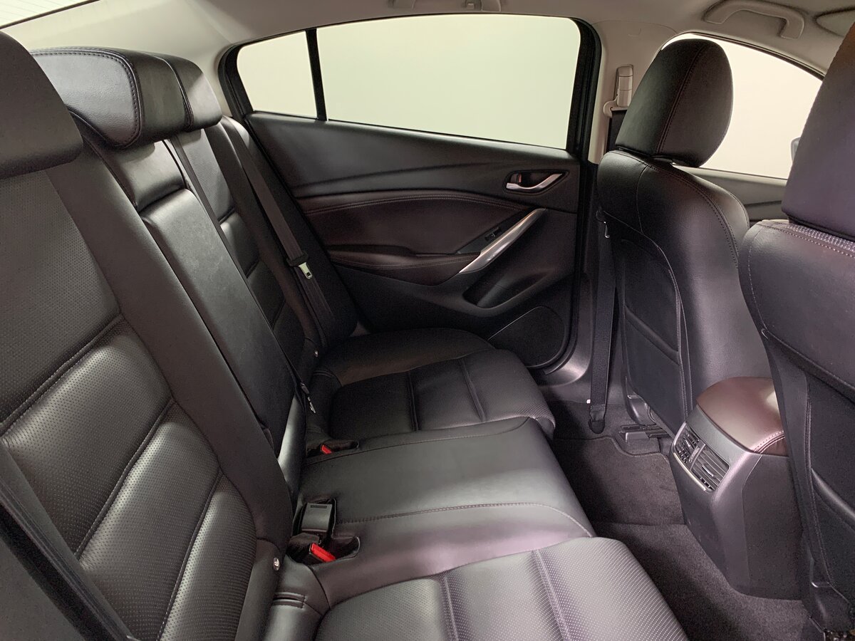 Mazda 6, 2015