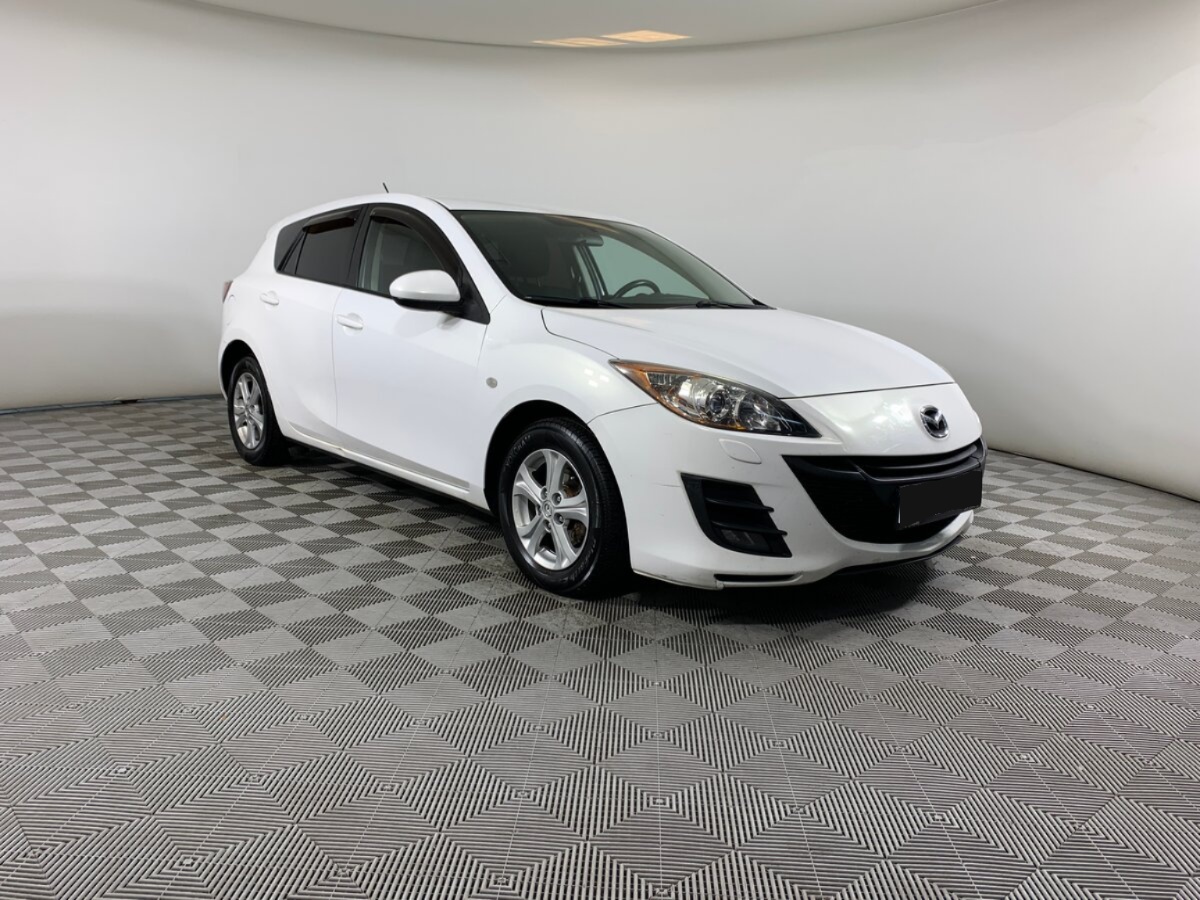 Mazda 3, 2011