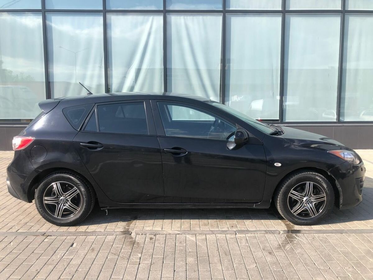 Mazda 3, 2011