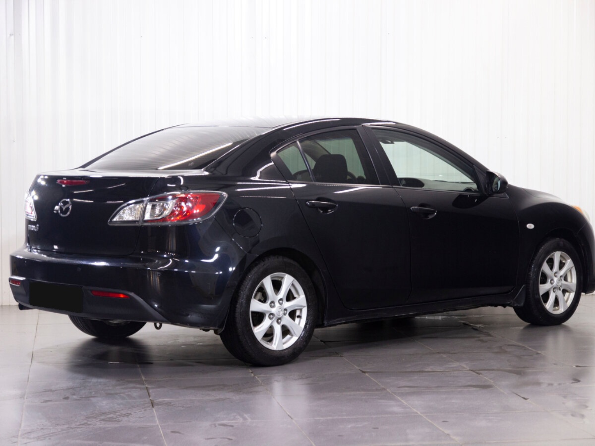 Mazda 3, 2011