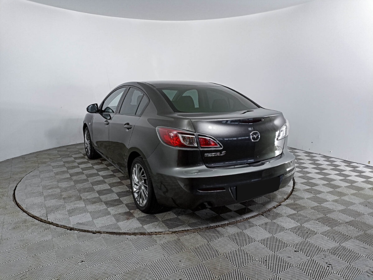 Mazda 3, 2011