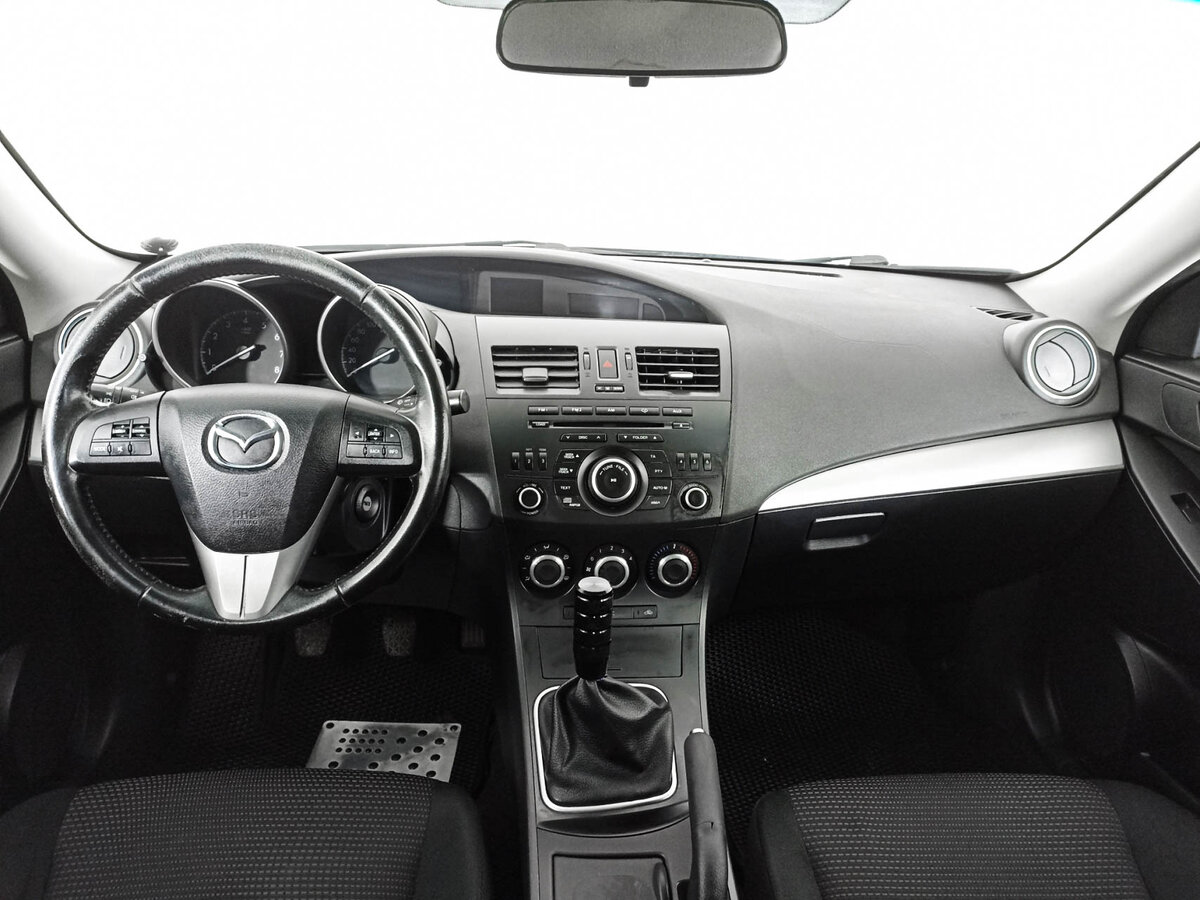 Mazda 3, 2011