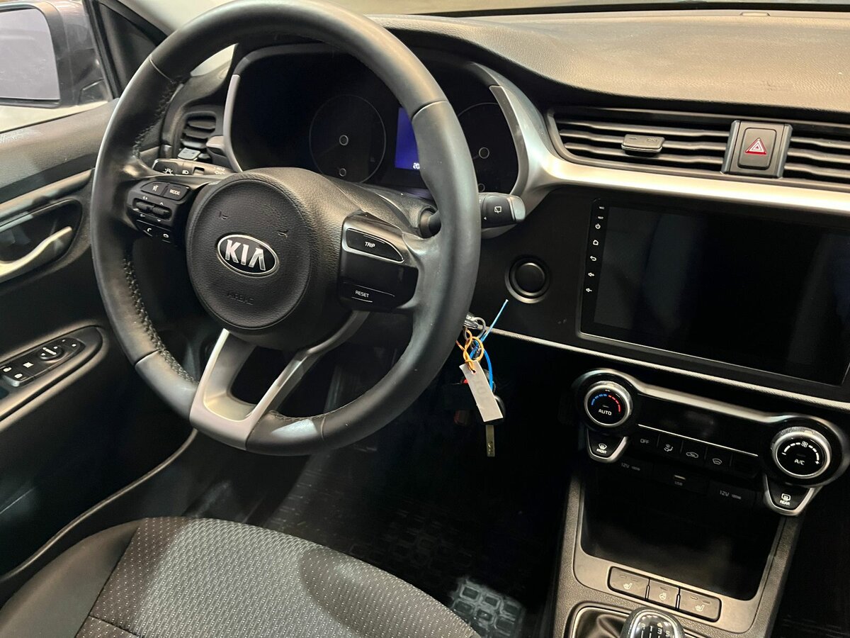 Kia Rio X, 2021