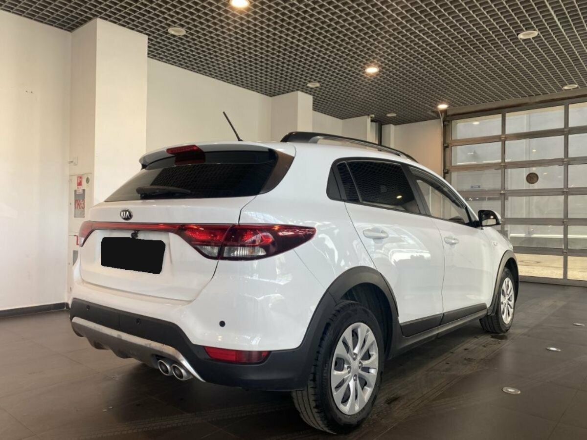 Kia Rio X-Line, 2020