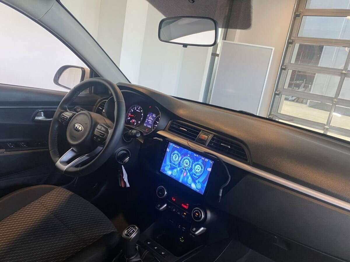 Kia Rio X-Line, 2020