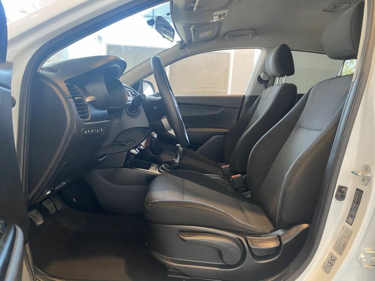 Kia Rio X-Line, 2020