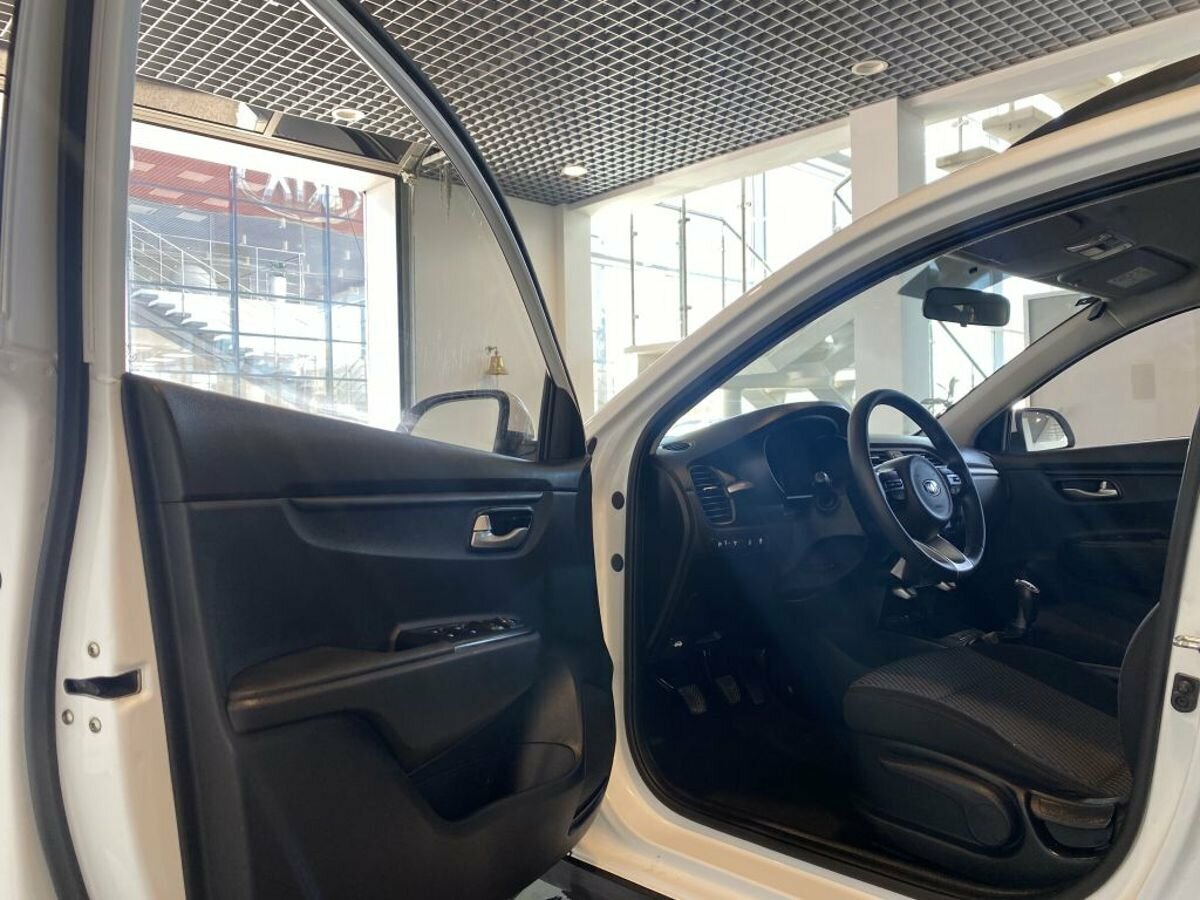 Kia Rio X-Line, 2020