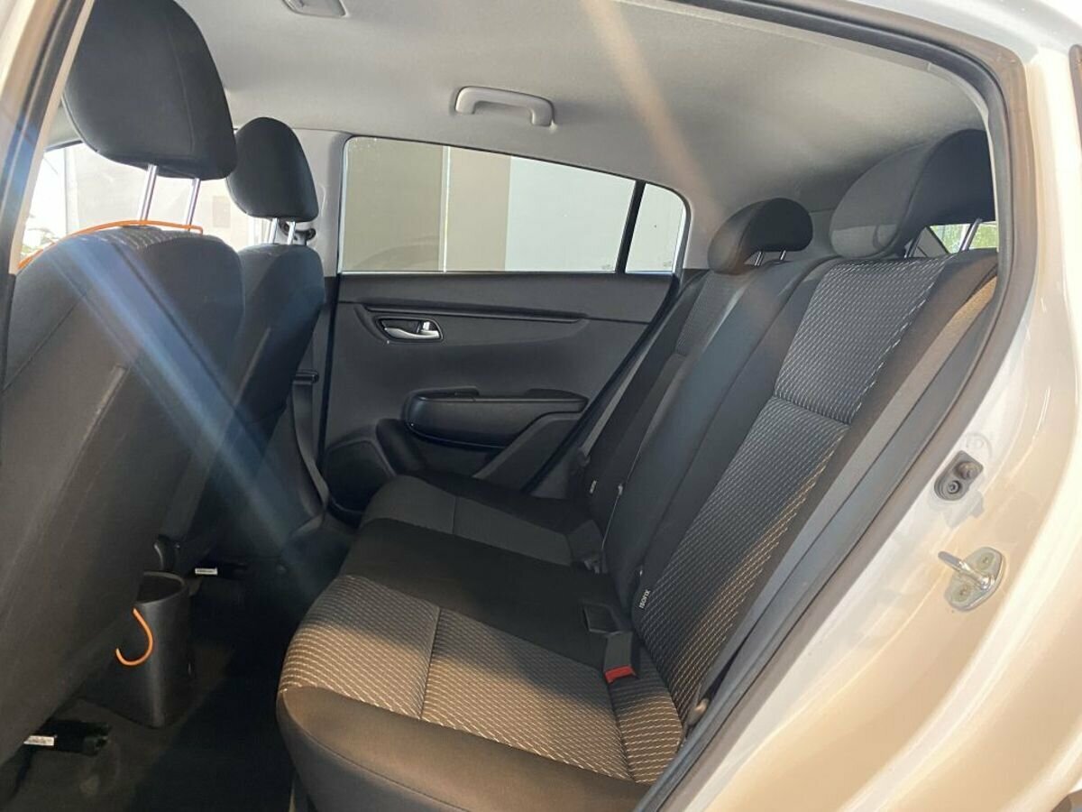 Kia Rio X-Line, 2020