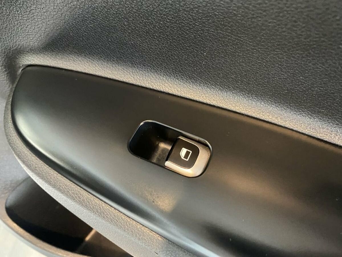 Kia Rio X-Line, 2020