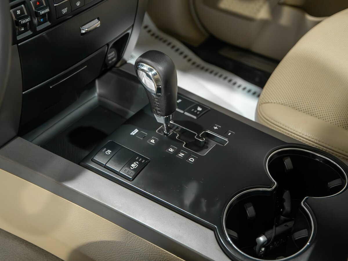 Kia Mohave 6-speed, 2011