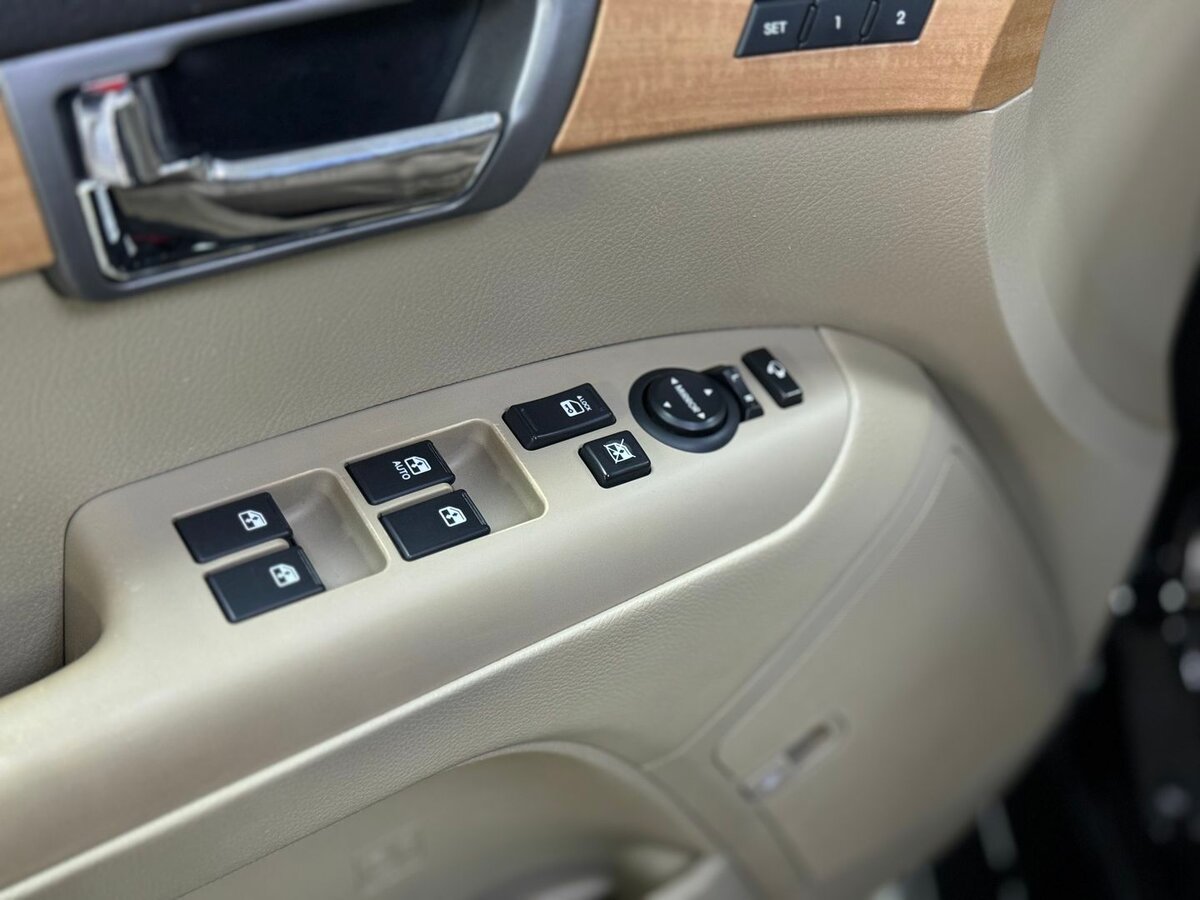 Kia Mohave 8-speed, 2011