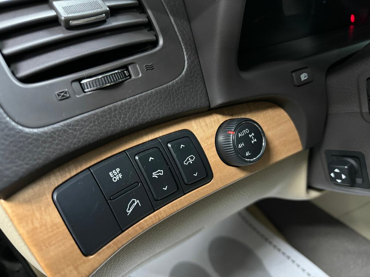 Kia Mohave 8-speed, 2011